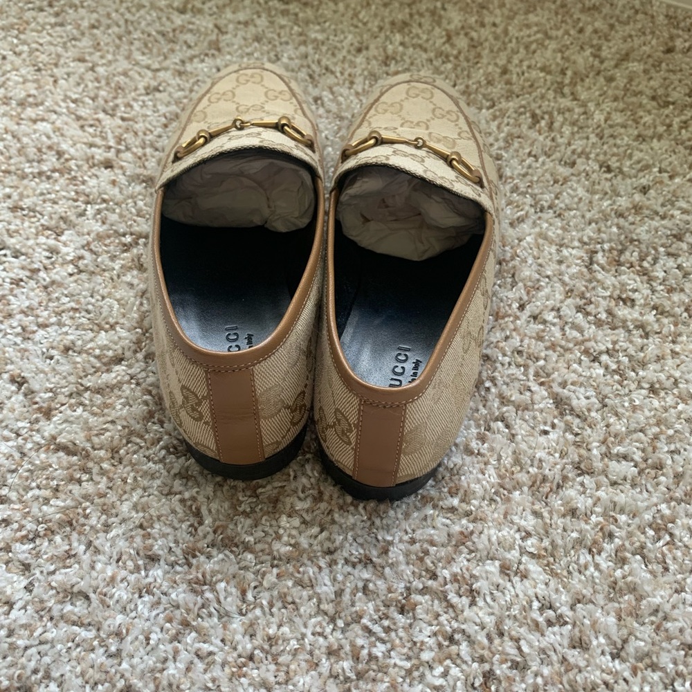 Gucci Beige Monogram Loafers for Women - Picture 3 of 9